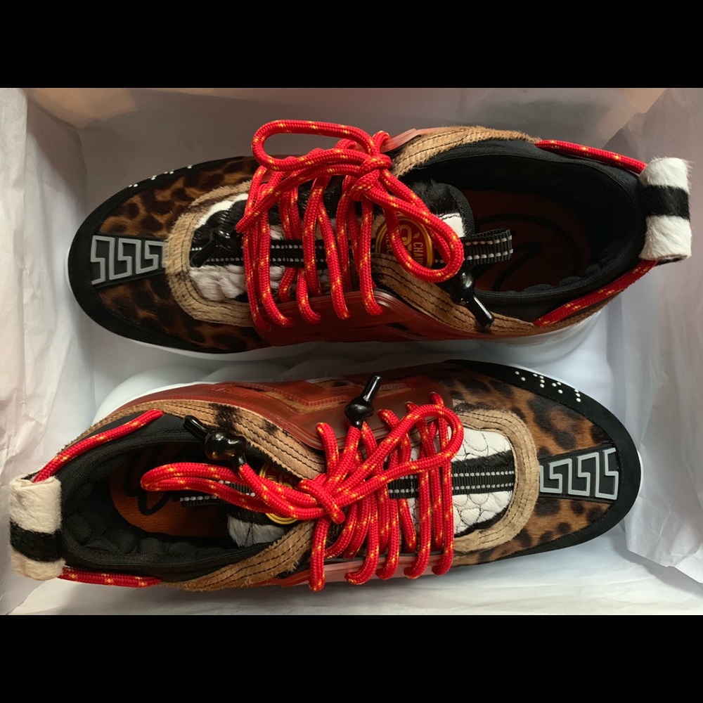 VERSACE CHAIN REACTION "GREEK KEYPRINT LEOPARD"